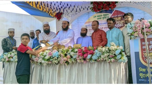 জালালপুরে ১ম আল-ইমাদ মেধা বৃত্তির পুরুষ্কার বিতরনী সম্পন্ন